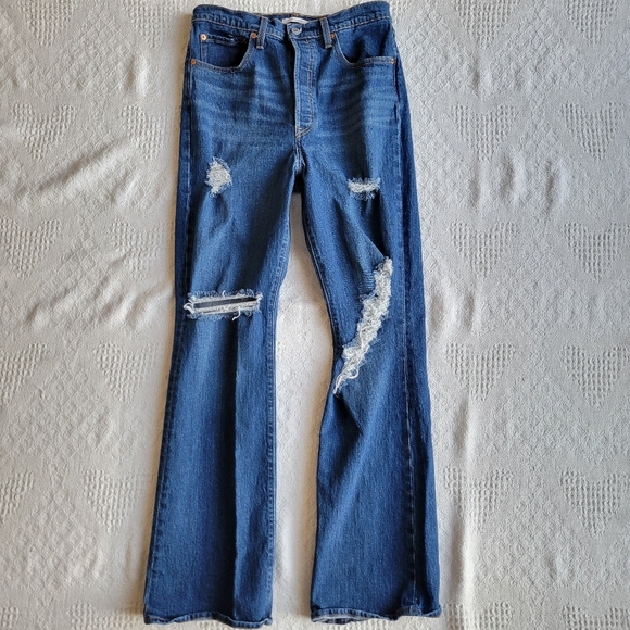 Levi's Ribcage Boot Distressed 90's High Waisted Casual Denim Jean- Dark Wash - Picture 1 of 10